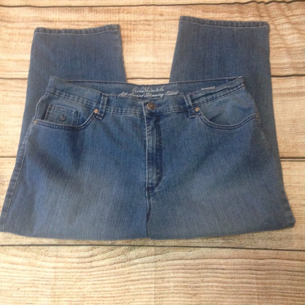Gloria Vanderbilt denim capri size 14